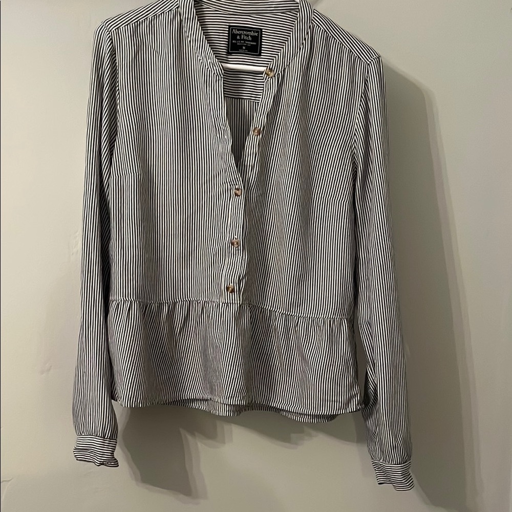 Abercrombie & Fitch Blue and White Button-Up Blouse